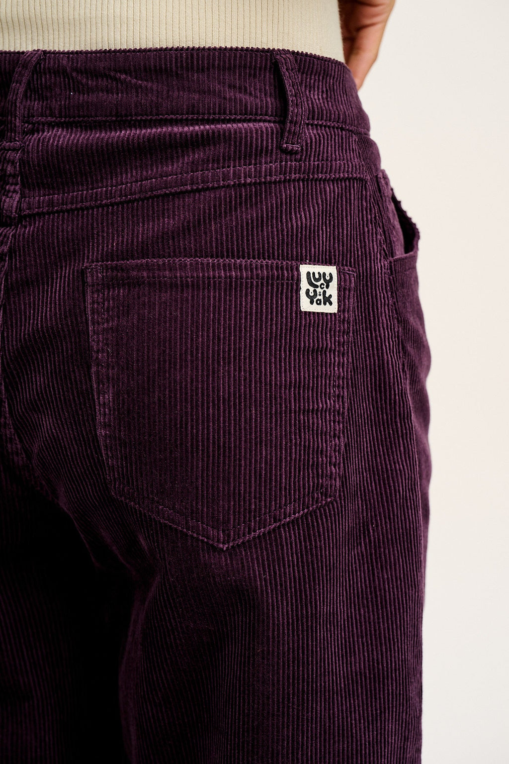 Drew - Cropped Straight Leg Corduroy Trousers in Plum Perfect