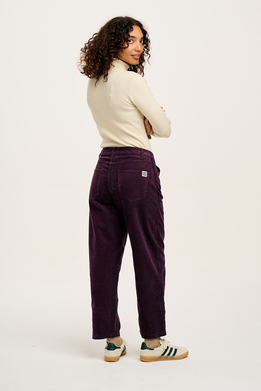 Drew - Cropped Straight Leg Corduroy Trousers in Plum Perfect