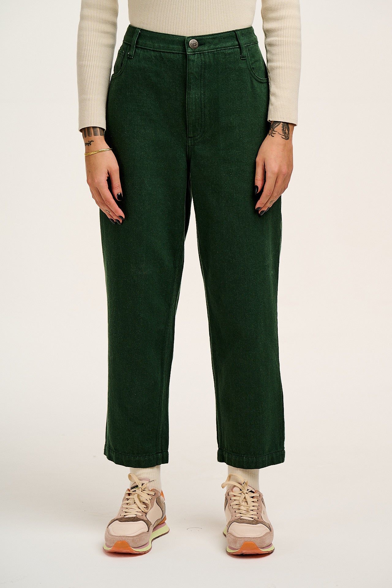 Drew - Cropped Straight Leg Denim Jeans in Posy Green