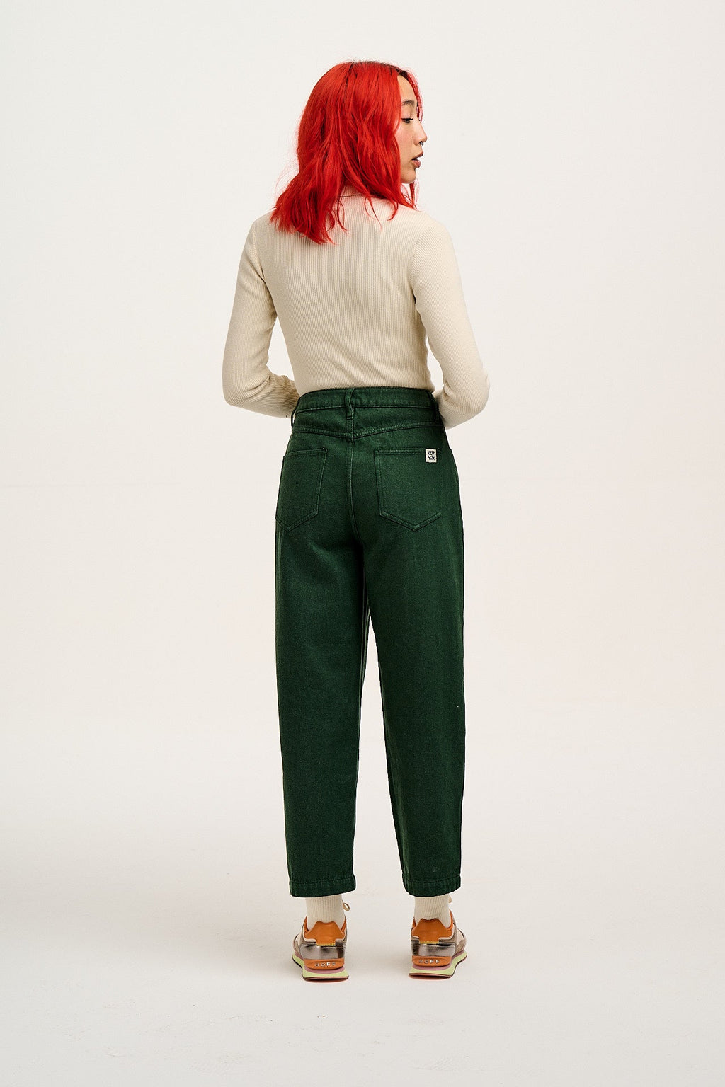 Drew - Cropped Straight Leg Denim Jeans in Posy Green