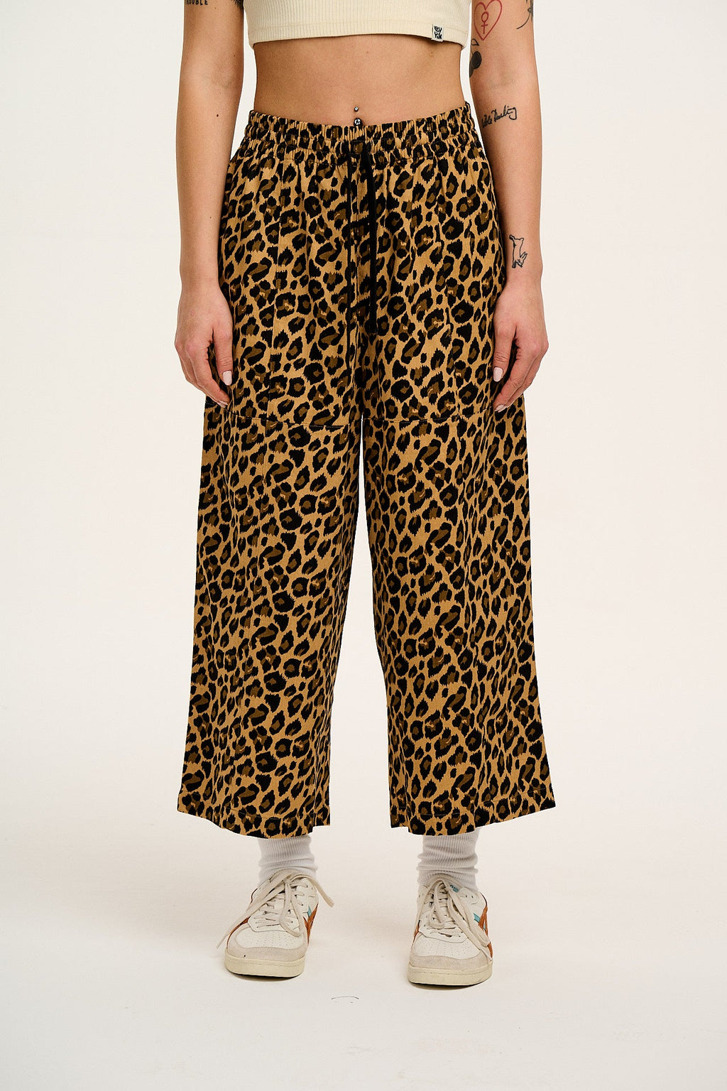 Chuck - Wide Leg Cotton Trousers in Leopard Print