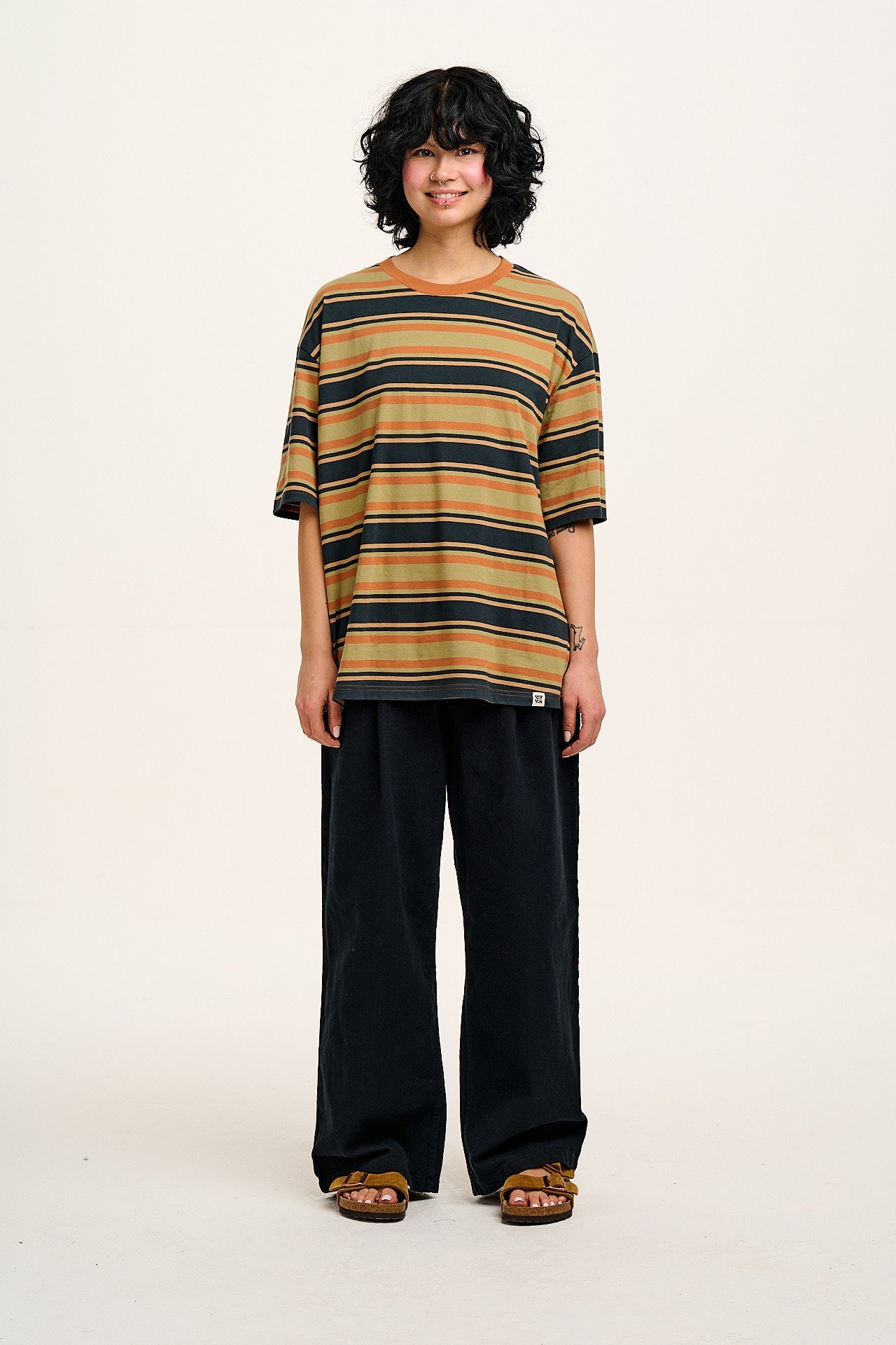 Cole - Wide Leg Denim Jeans in Black