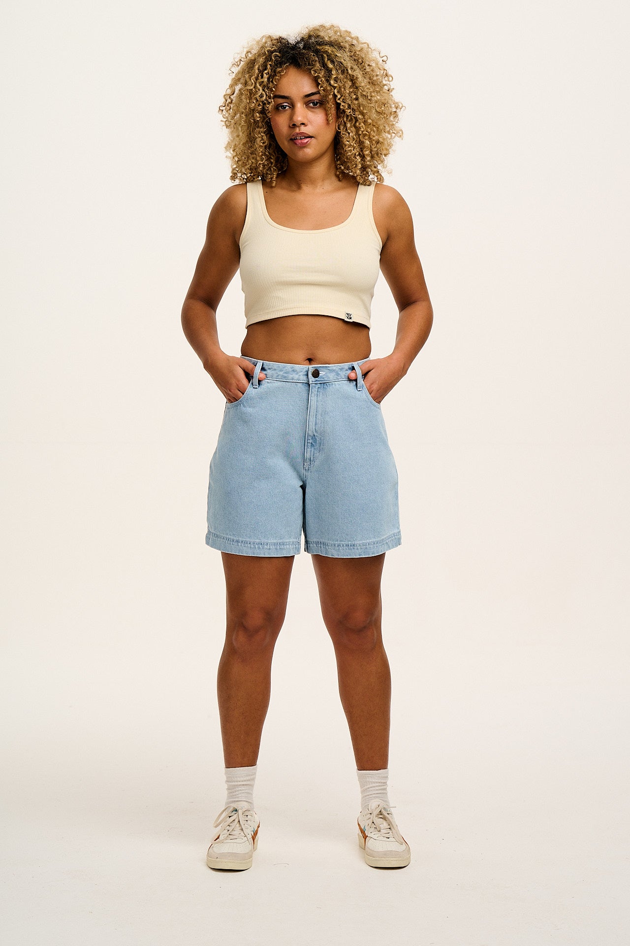 Lexi - High Waist Denim Shorts in Light Wash Blue