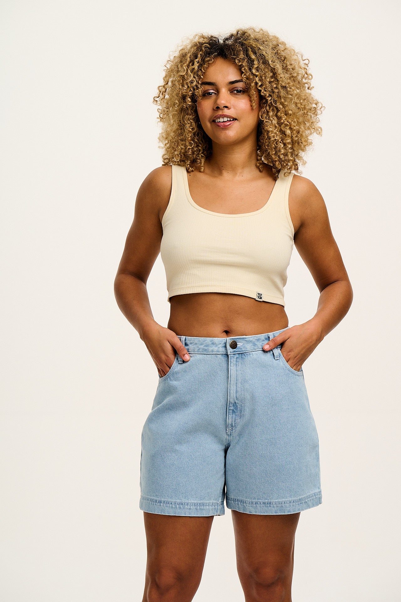 Lexi - High Waist Denim Shorts in Light Wash Blue