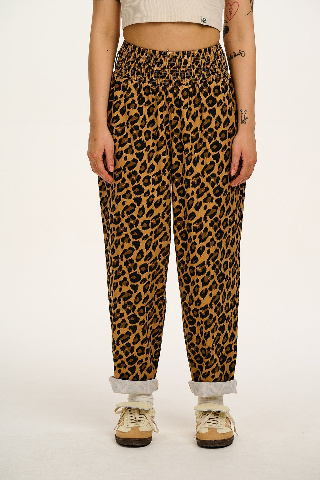 Alexa - Cotton Trousers in Leopard Print