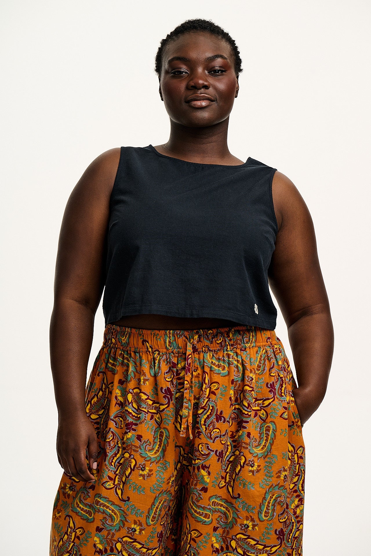 Arden - Cotton & Linen Shell Top in Black