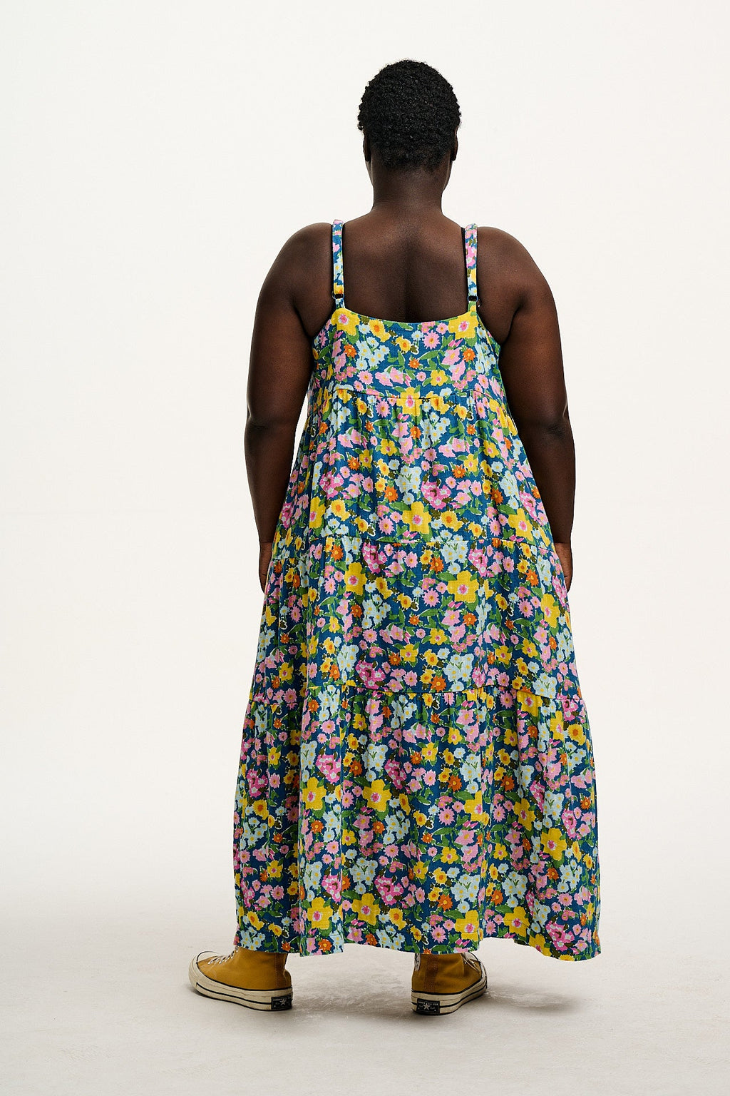 Mable - Maxi Dress in Island Blooms Scribbled Floral Print