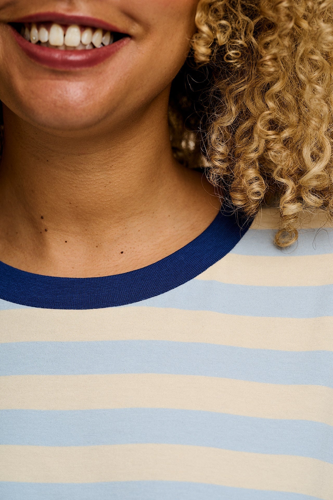Benny - Oversized Cotton Tee in White & Blue Stripe