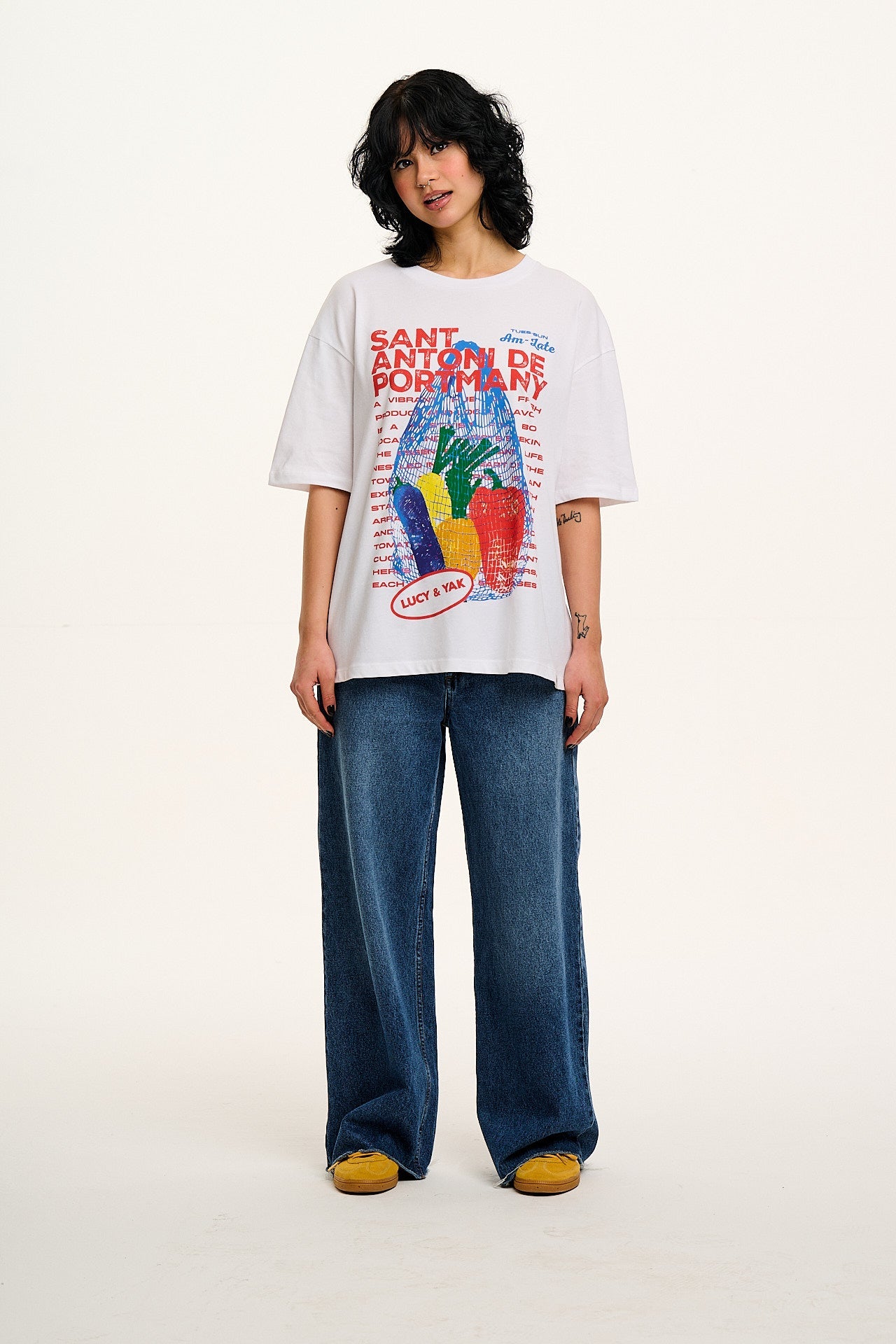 Benny - Oversized Cotton Tee in White Sant Antoni Print