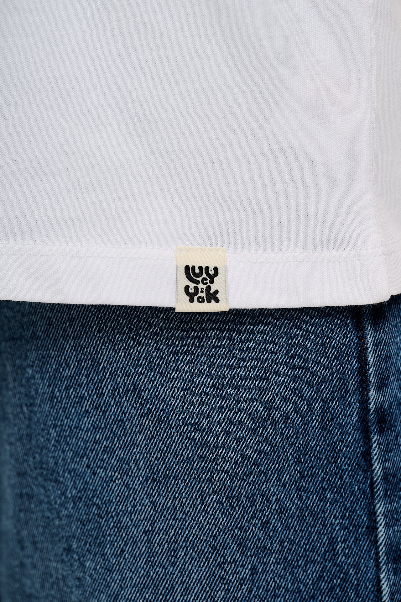 Benny - Oversized Cotton Tee in White Sant Antoni Print