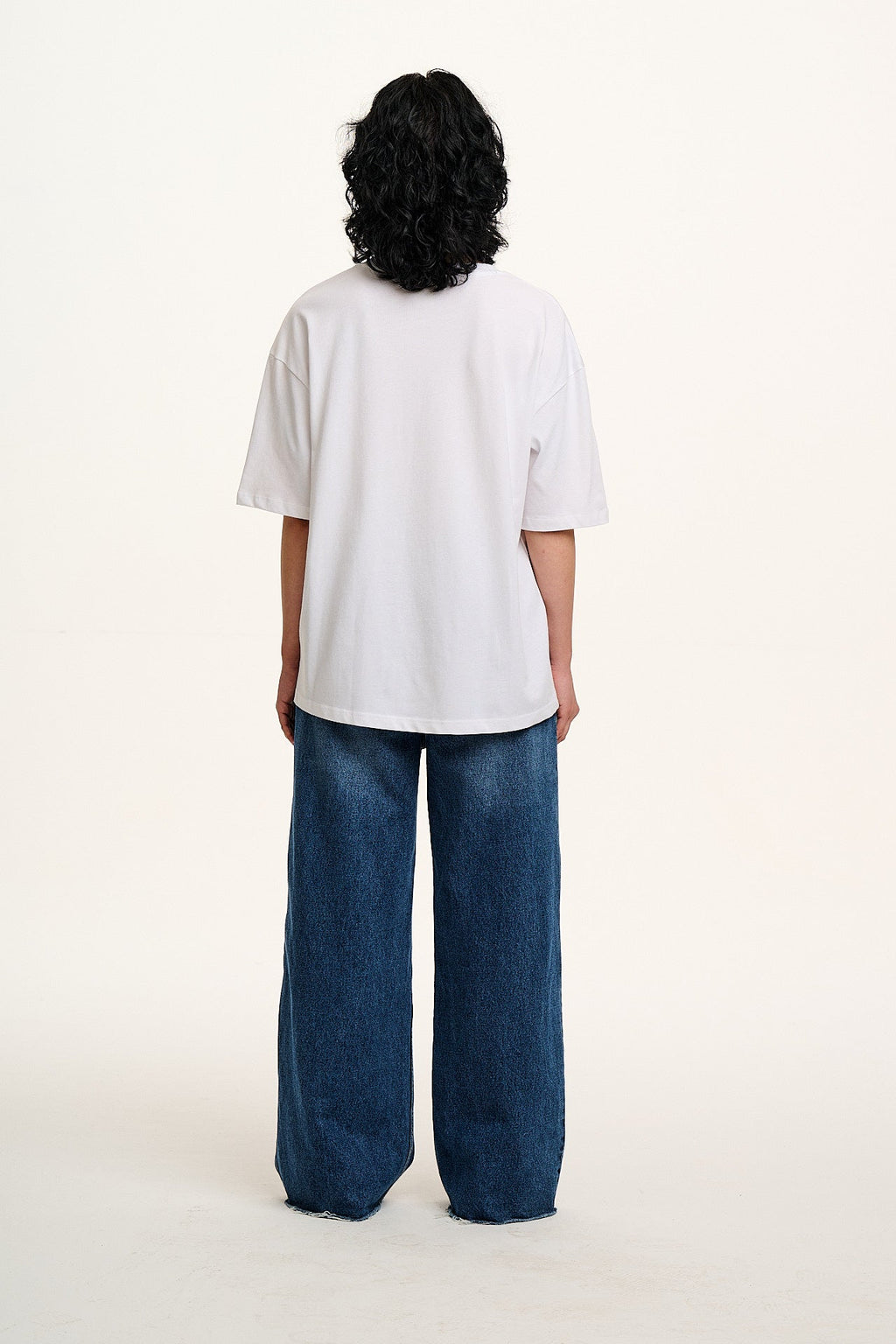 Benny - Oversized Cotton Tee in White Sant Antoni Print