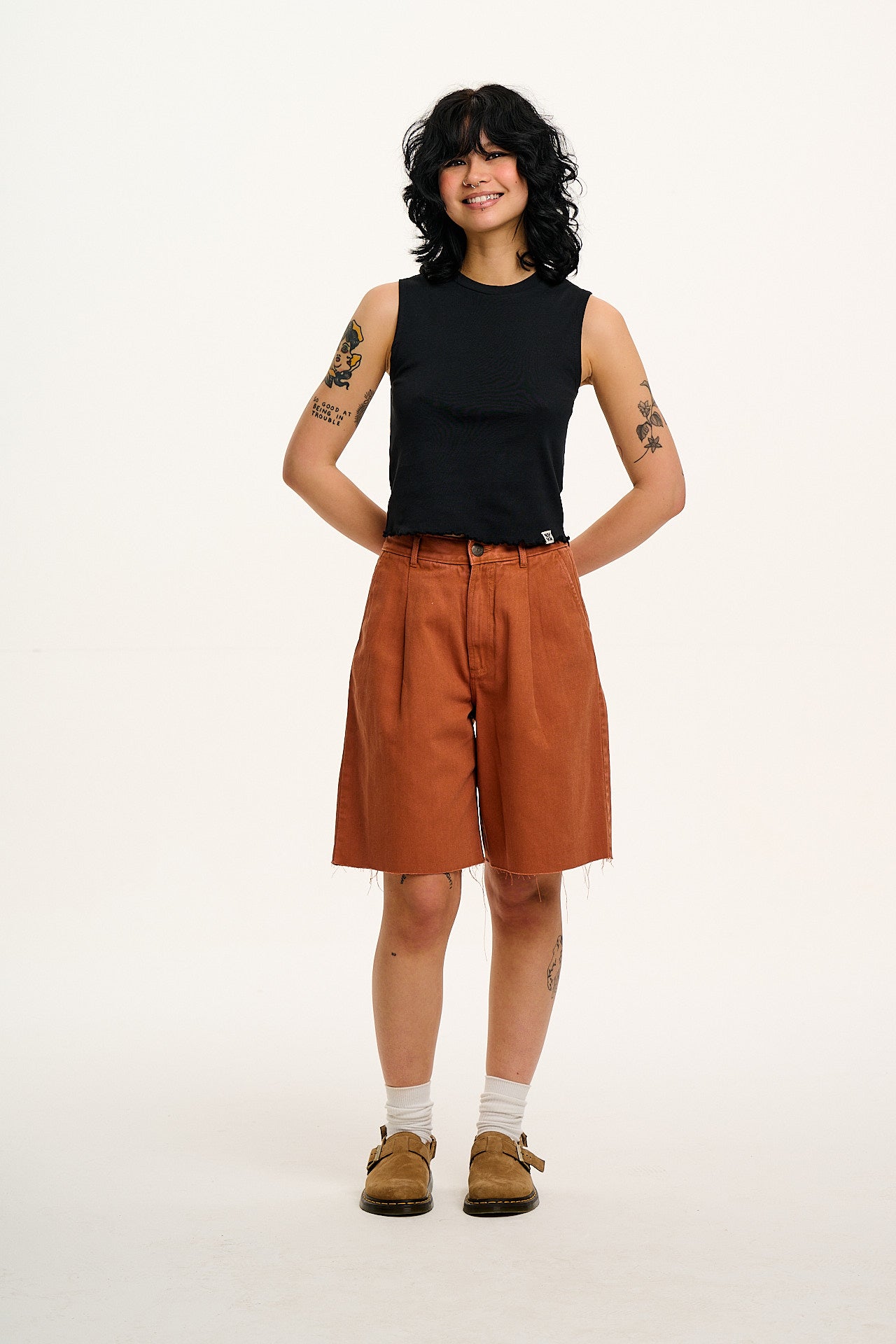 Etta - Sleeveless Cotton Tee in Black