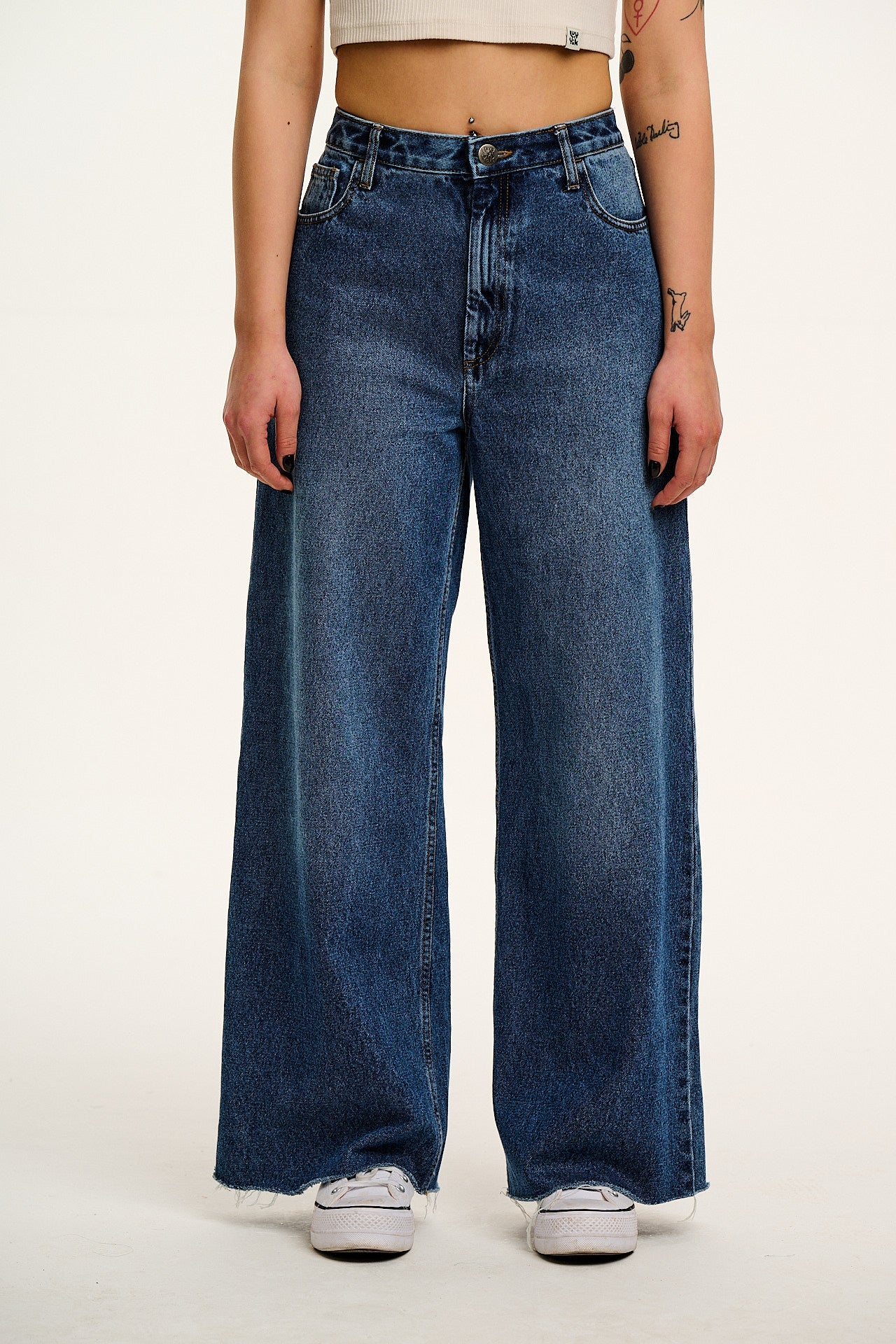 Carter - High Waisted Denim Jeans in Vintage Wash Blue