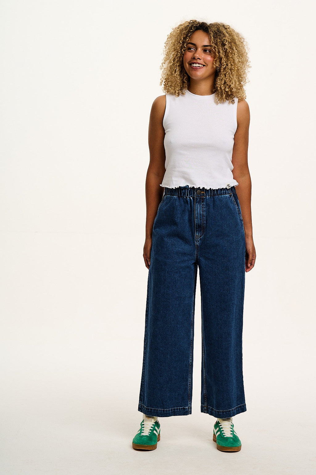 Cody - Paper Bag Jeans in Mid Wash Blue Denim