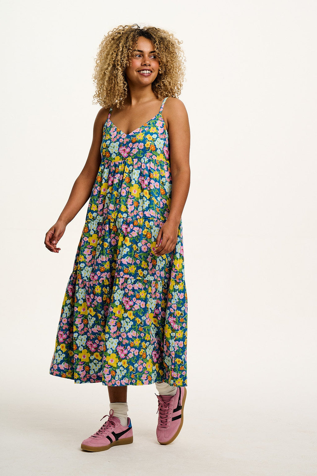 Mable - Maxi Dress in Island Blooms Scribbled Floral Print