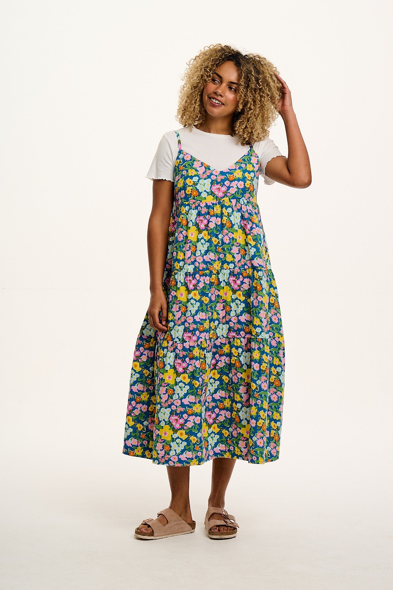 Mable - Maxi Dress in Island Blooms Scribbled Floral Print