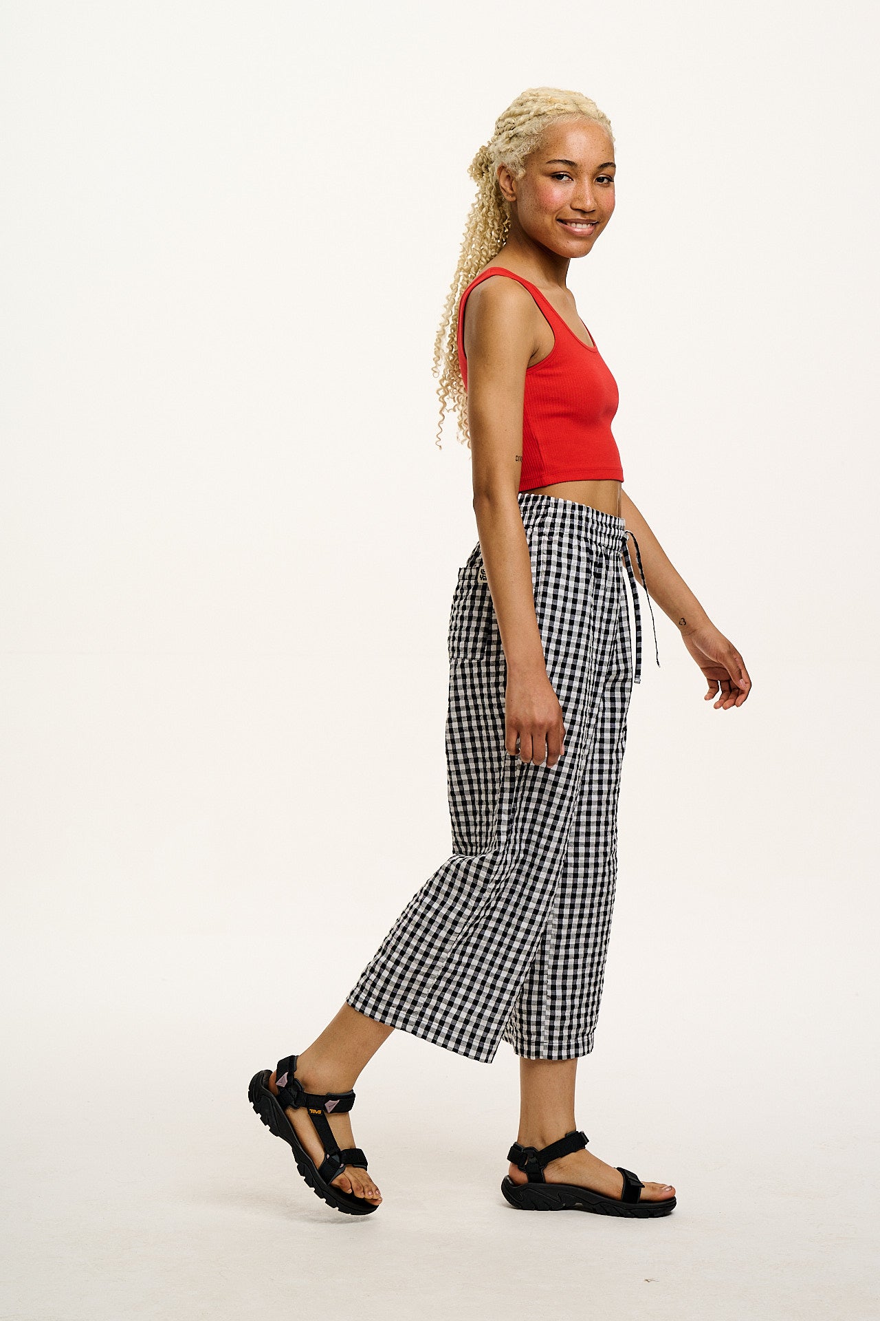 Chuck - Wide Leg Cotton Seersucker Trousers in Black & White Gingham