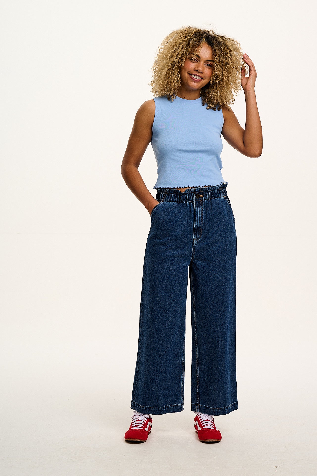 Etta - Sleeveless Cotton Tee in Blue