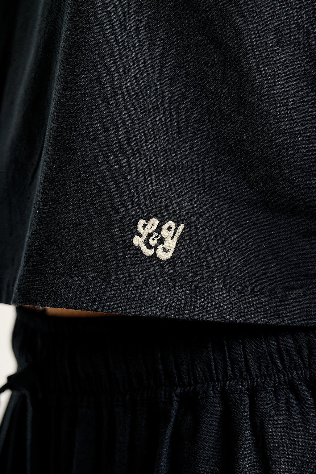 Arden - Cotton & Linen Shell Top in Black