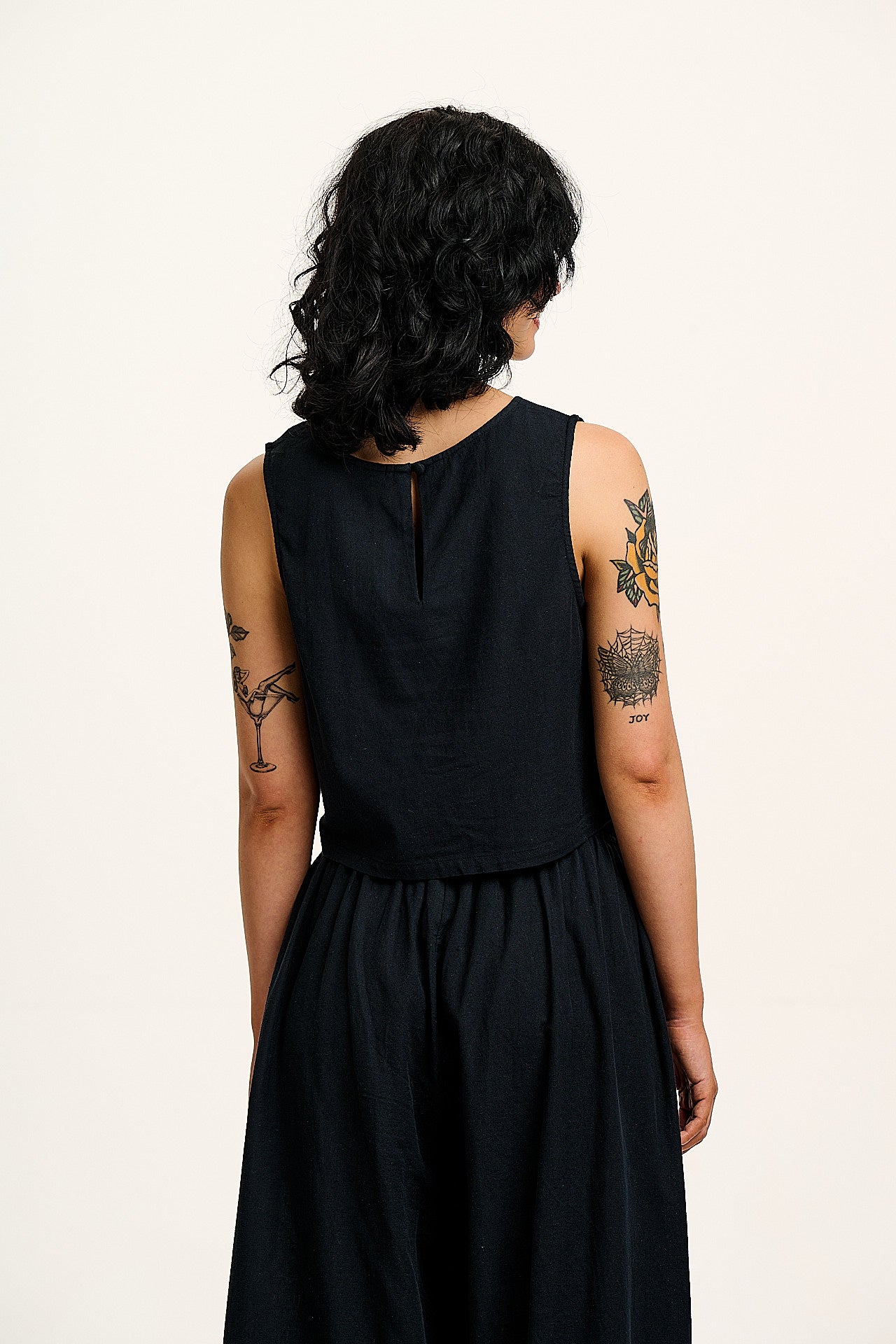 Arden - Cotton & Linen Shell Top in Black