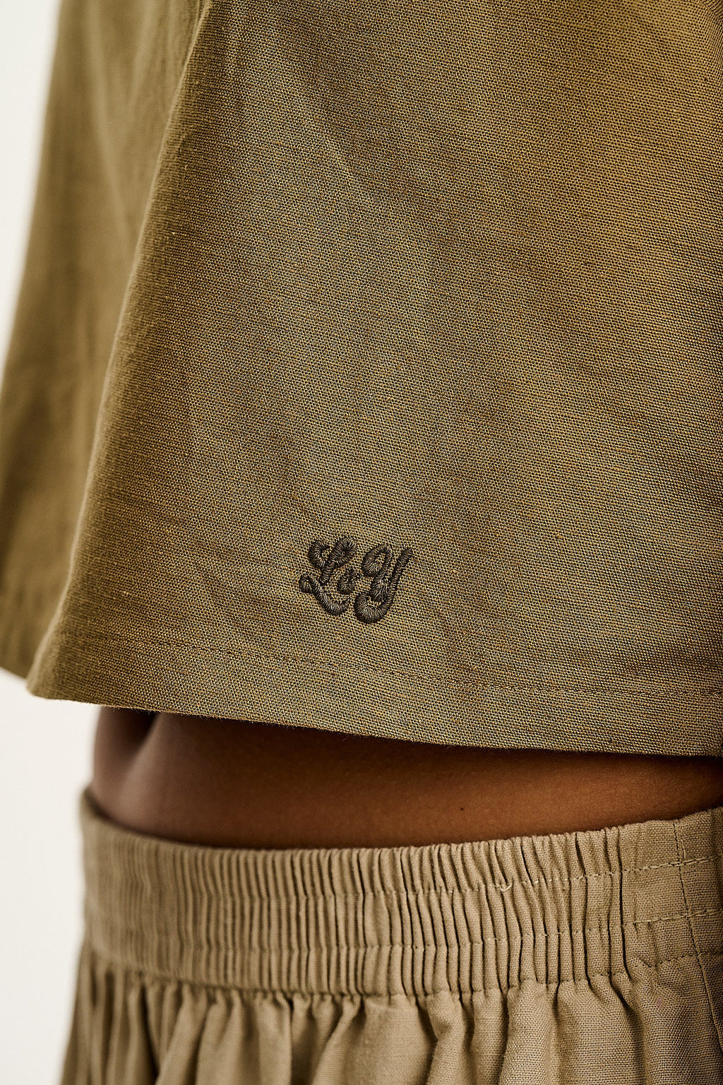 Arden - Cotton & Linen Shell Top in Khaki Green