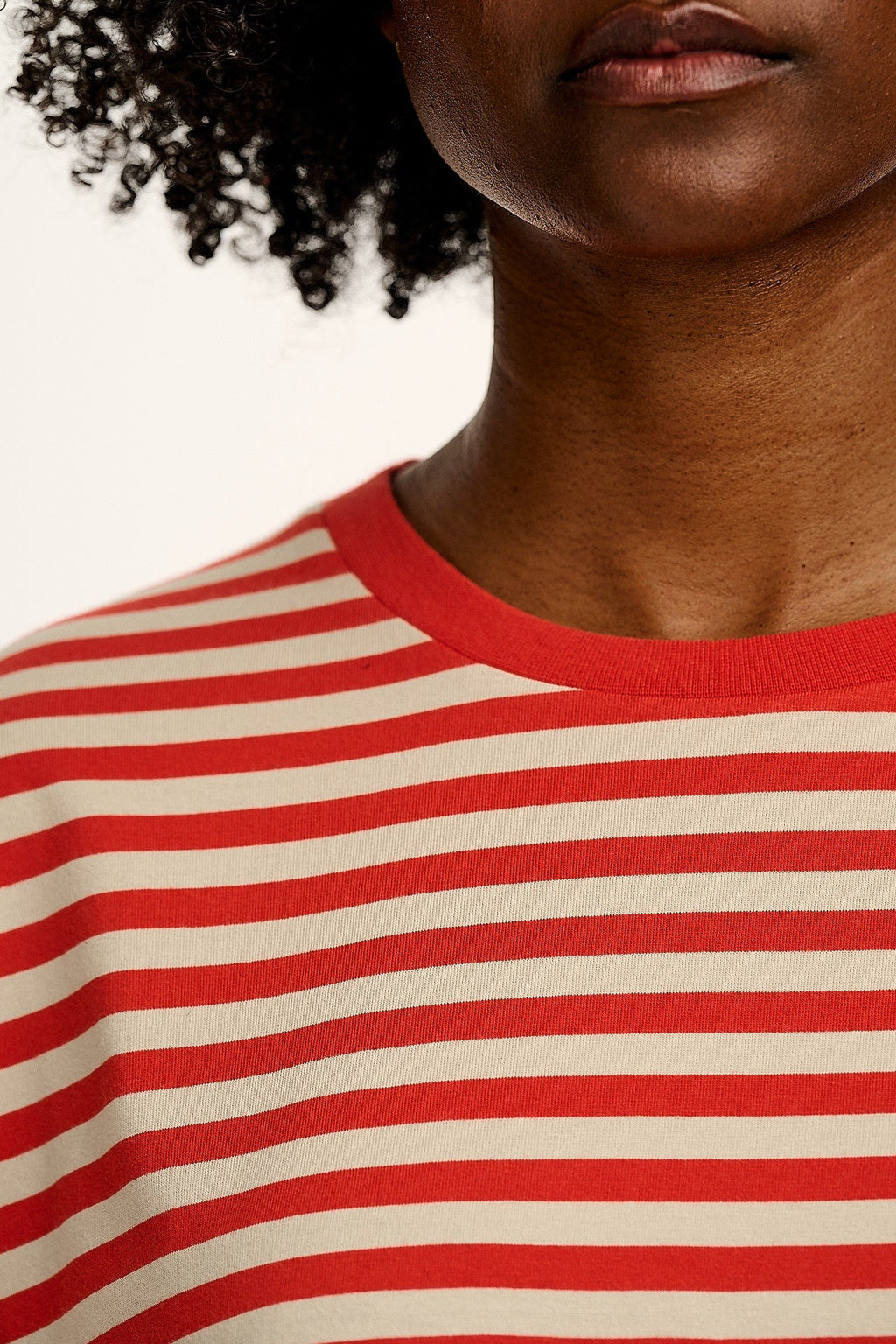 Benny - Oversized Cotton Tee in Red Stripe