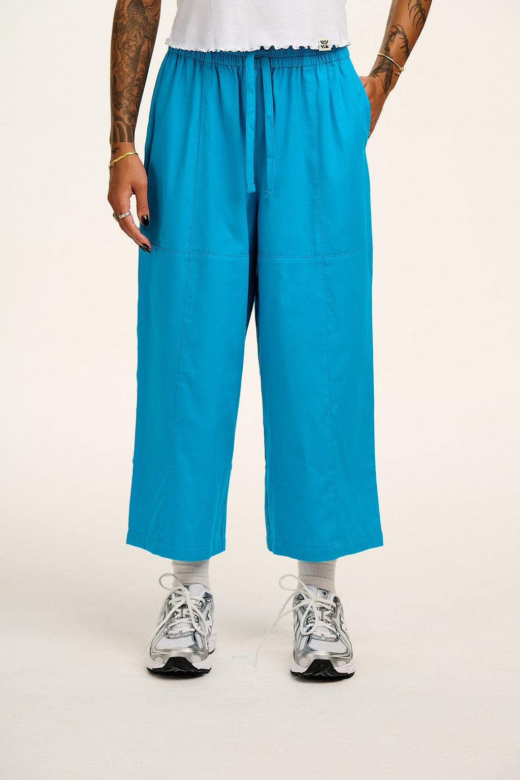 Chuck - Wide Leg Cotton Trousers in Hawaiian Blue