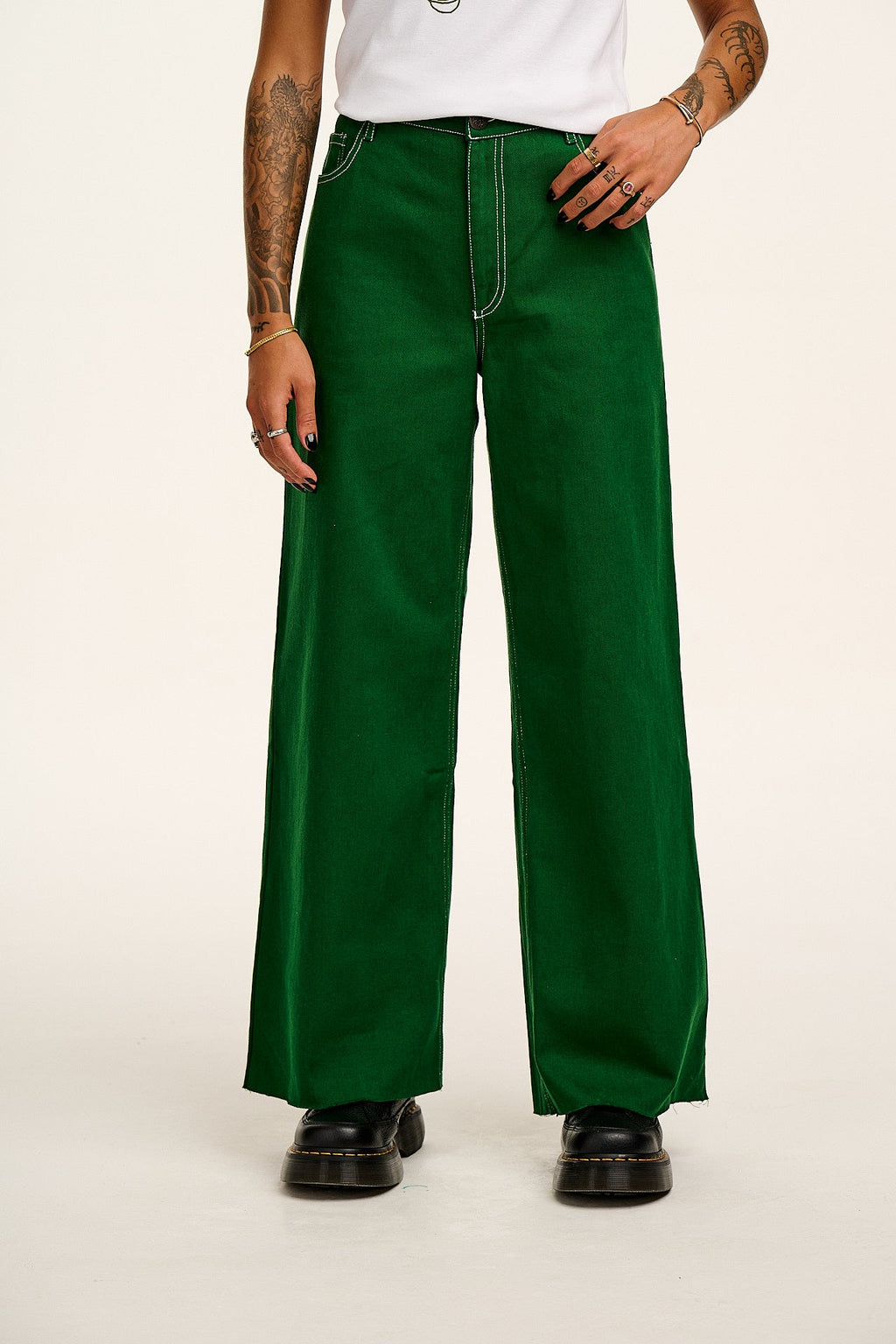 Carter - High Waisted Jeans in Green Contrast Stitch